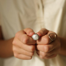 Load image into Gallery viewer, Pearl Ring + Vintage Band
